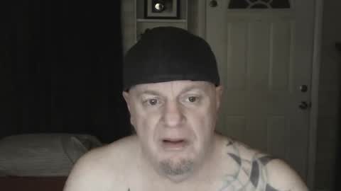 Snapshot of roinaz chatting on 12/29/24, 08:11 roinaz online show from 12/29/24, 08:11