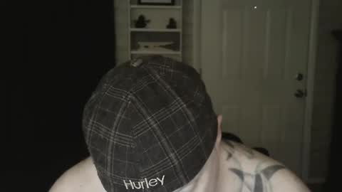 Snapshot of roinaz chatting on 12/31/24, 07:29 roinaz online show from 12/31/24, 07:29