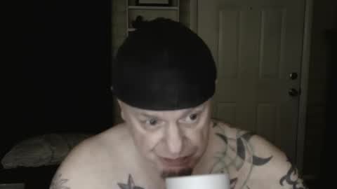 Snapshot of roinaz chatting on 01/01/25, 11:16 roinaz online show from 01/01/25, 11:16