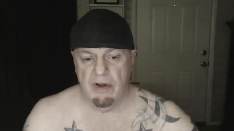 Snapshot of roinaz chatting on 01/01/25, 07:10 roinaz online show from 01/01/25, 07:10