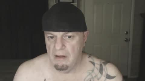 Snapshot of roinaz chatting on 01/03/25, 02:21 roinaz online show from 01/03/25, 02:21