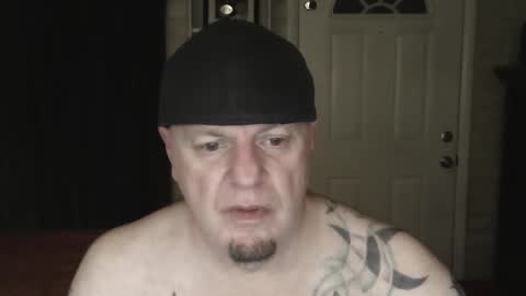 Snapshot of roinaz chatting on 01/12/25, 02:56 roinaz online show from 01/12/25, 02:56