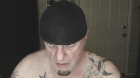 Snapshot of roinaz chatting on 01/27/25, 08:49 roinaz online show from 01/27/25, 08:49