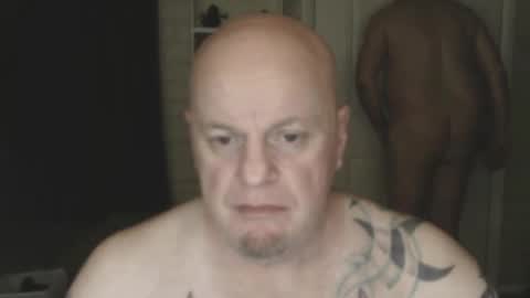 Snapshot of roinaz chatting on 02/09/25, 03:11 roinaz online show from 02/09/25, 03:11