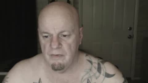 Snapshot of roinaz chatting on 03/01/25, 12:50 roinaz online show from 03/01/25, 12:50