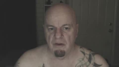 Snapshot of roinaz chatting on 03/07/25, 04:00 roinaz online show from 03/07/25, 04:00