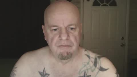 Snapshot of roinaz chatting on 03/24/26, 06:57 roinaz online show from 03/24/26, 06:57