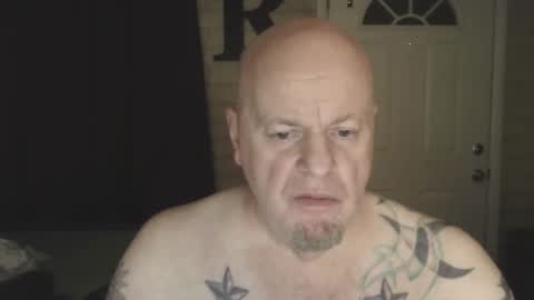 Snapshot of roinaz chatting on 03/29/26, 03:56 roinaz online show from 03/29/26, 03:56