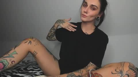 rokiinbaby online show from 12/23/24, 09:08