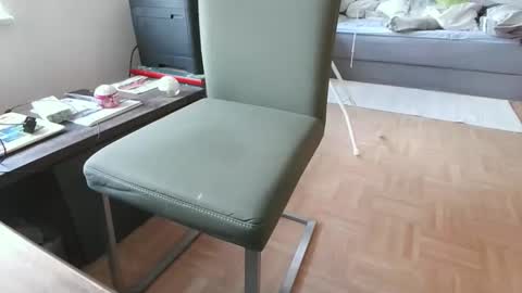 rolandloser1000 online show from 10/21/25, 07:42