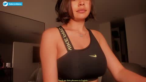 Snapshot of roldansvalery chatting on 05/14/26, 02:07 Valery Roldans online show from 05/14/26, 02:07