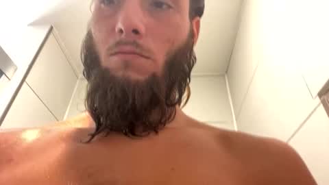 Snapshot of rollingatone1 chatting on 11/23/25, 10:31 rollingatone1 online show from 11/23/25, 10:31