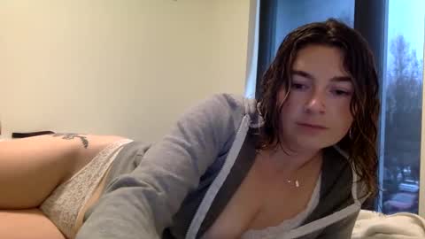 Snapshot of rollingtooeasy chatting on 03/11/25, 04:51 rollingtooeasy online show from 03/11/25, 04:51