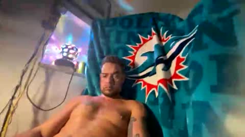 Snapshot of rollthemtits chatting on 01/15/26, 01:10 rollthemtits online show from 01/15/26, 01:10