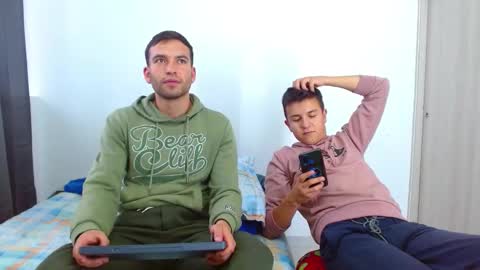 rolos_hot32 online show from 03/05/25, 10:32