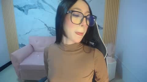 Snapshot of roma_ch1 chatting on 02/28/26, 01:01 Roma online show from 02/28/26, 01:01