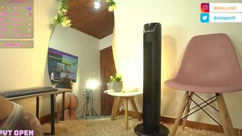 Diego and Vicky    online show from 06/07/26, 03:54