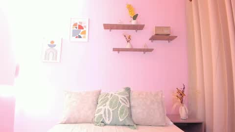 Snapshot of roma_lovee chatting on 05/19/26, 11:27 Roma online show from 05/19/26, 11:27