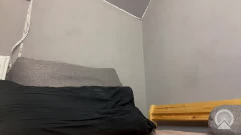 roma_shyguy_ online show from 04/19/26, 12:54