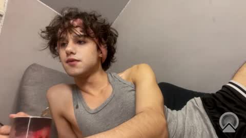 roma_shyguy_ online show from 04/27/26, 10:19