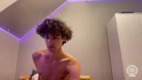 Snapshot of roma_shyguy_ chatting on 07/20/26, 02:37 roma_shyguy_ online show from 07/20/26, 02:37
