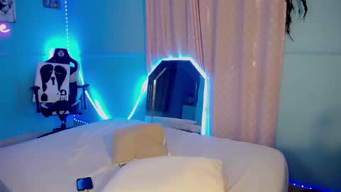 charlotte online show from 09/17/25, 08:54