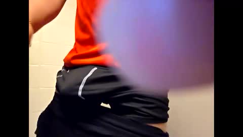 Snapshot of roman5022 chatting on 03/03/26, 07:14 roman5022 online show from 03/03/26, 07:14