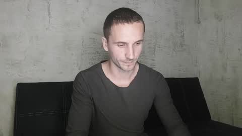 romangold4 online show from 04/24/26, 05:37