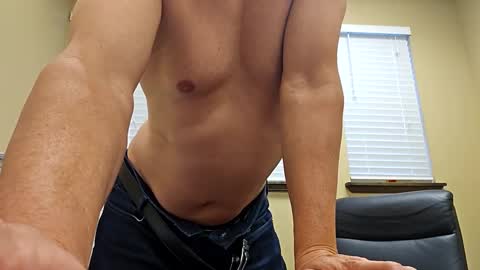 Snapshot of romanteeks chatting on 02/18/25, 11:52 romanteeks online show from 02/18/25, 11:52