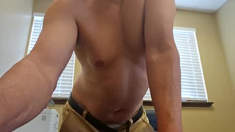 Snapshot of romanteeks chatting on 03/11/25, 10:31 romanteeks online show from 03/11/25, 10:31