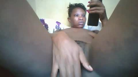 Emma online show from 10/08/25, 01:36