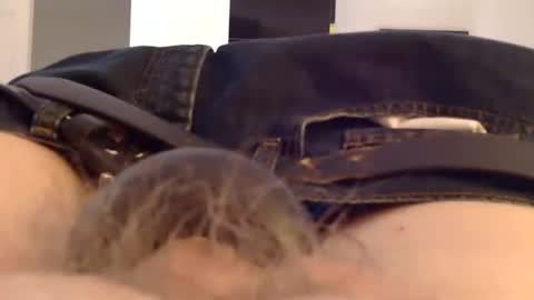 Snapshot of romantiko9 chatting on 01/28/25, 06:28 romantiko9 online show from 01/28/25, 06:28