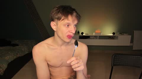 Snapshot of romeo_mercy chatting on 12/12/24, 06:42 Romeo online show from 12/12/24, 06:42