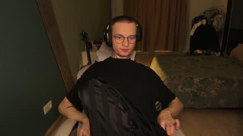 Snapshot of romeo_mercy chatting on 01/31/25, 09:26 Romeo online show from 01/31/25, 09:26