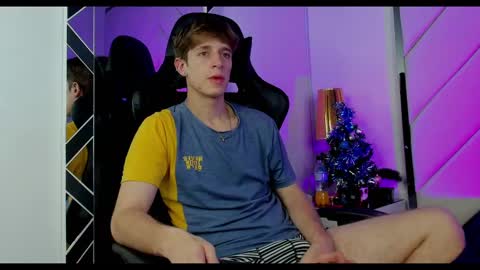 Snapshot of romeo_ricci1 chatting on 12/29/24, 04:08 Romeo Ricci online show from 12/29/24, 04:08