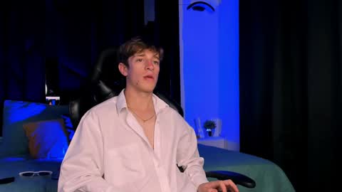 Snapshot of romeo_ricci1 chatting on 01/10/25, 07:11 Romeo Ricci online show from 01/10/25, 07:11