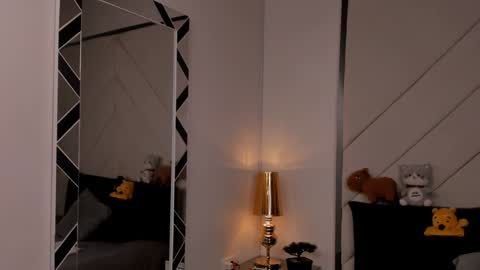 Snapshot of romeo_ricci1 chatting on 01/19/25, 03:42 Romeo Ricci online show from 01/19/25, 03:42