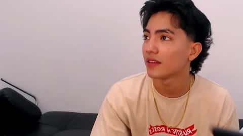 Romeo online show from 11/07/25, 07:03