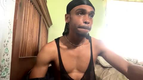 Snapshot of romeotyn chatting on 02/01/25, 06:08 romeotyn online show from 02/01/25, 06:08