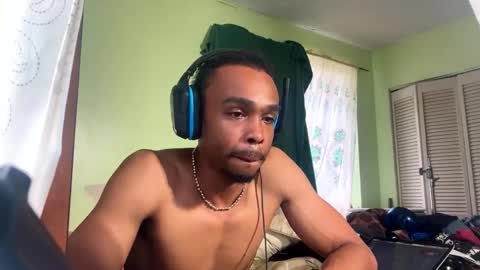 Snapshot of romeotyn chatting on 02/02/25, 05:26 romeotyn online show from 02/02/25, 05:26