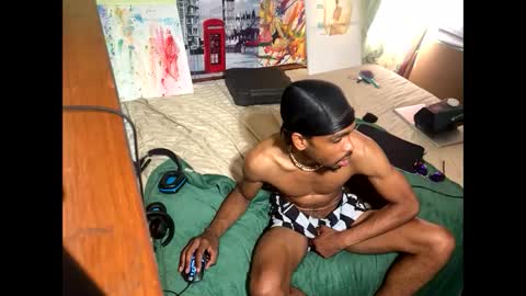 Snapshot of romeotyn chatting on 02/14/25, 07:12 romeotyn online show from 02/14/25, 07:12