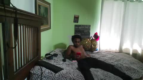 Snapshot of romeotyn chatting on 10/12/25, 05:34 romeotyn online show from 10/12/25, 05:34