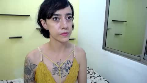 Snapshot of romina_white18 chatting on 04/29/26, 06:06 romina online show from 04/29/26, 06:06