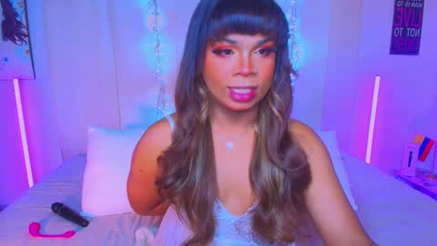 Romi Rouse online show from 09/09/25, 04:12