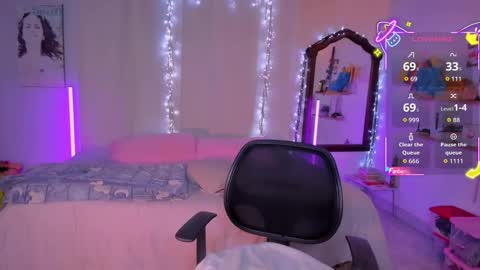 Romi Rouse online show from 11/05/25, 04:12