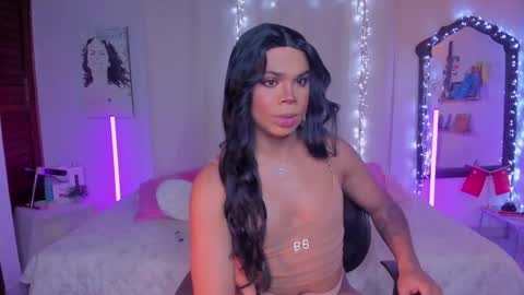 Romi Rouse online show from 01/06/26, 02:59