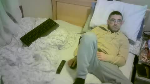 Snapshot of romson998181 chatting on 01/16/26, 07:07 romson998181 online show from 01/16/26, 07:07