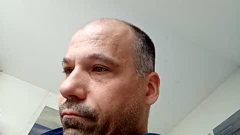 Snapshot of ron_butze chatting on 06/12/26, 08:35 Ron Butze online show from 06/12/26, 08:35