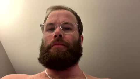 Snapshot of ronald2774 chatting on 02/19/26, 02:18 ronald2774 online show from 02/19/26, 02:18