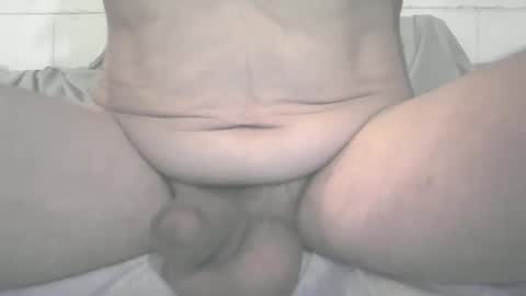 Snapshot of roney58 chatting on 10/02/25, 08:10 roney58 online show from 10/02/25, 08:10